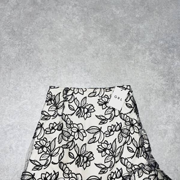 【GRL】超高見え！大人も着れる花柄刺繍マーメイドスカート♡