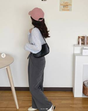 ピンクも水色も♡「ボーダートップス×キャップ」コーデが可愛い