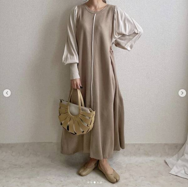 「シルエットも色味もツボ」【Bab】の“配色ニットワンピ”がオシャレ