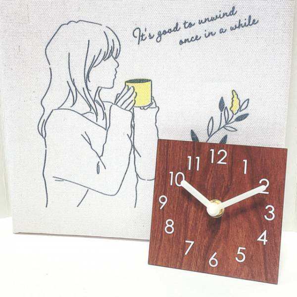 【ダイソー】MDF掛け時計は、韓国っぽアイテムと一緒に飾るとオシャレ度アップ♡