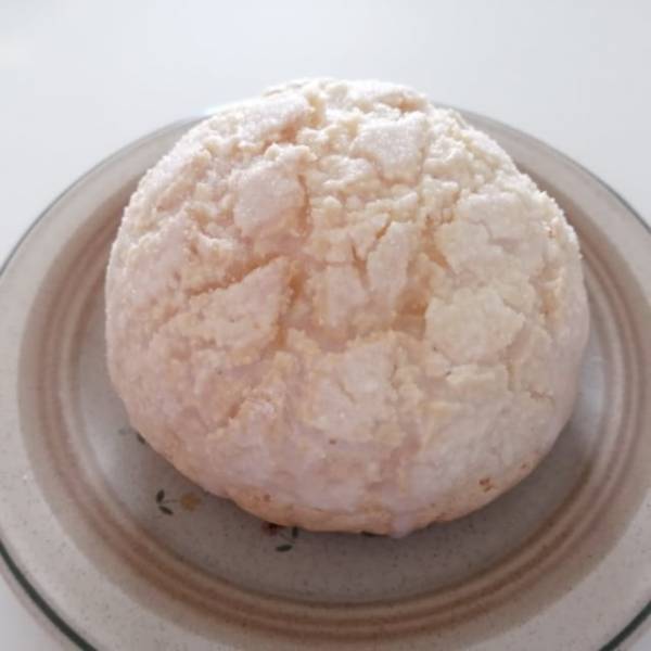 見た目はメロンパン、中身はシュークリーム…！【ローソン】のちょっぴり変わったシュークリームが気になる