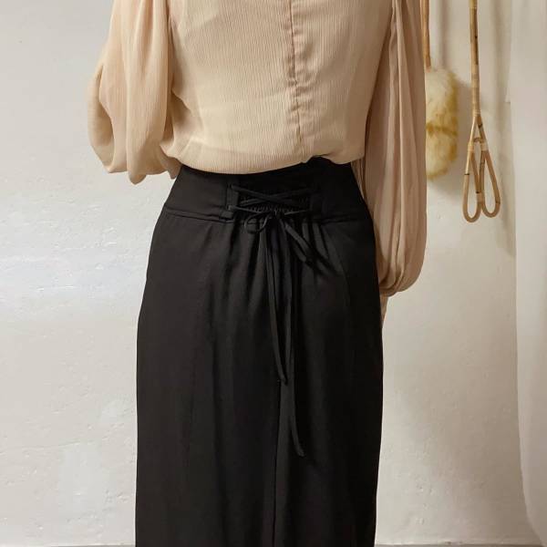 おしゃれさん、要チェック！！大人気ブランド【junoah】の”秋っぽスカート”3選