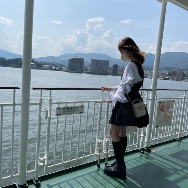 今年の秋は試したい！“ミニワンピ×ロングブーツ”コーデをご紹介