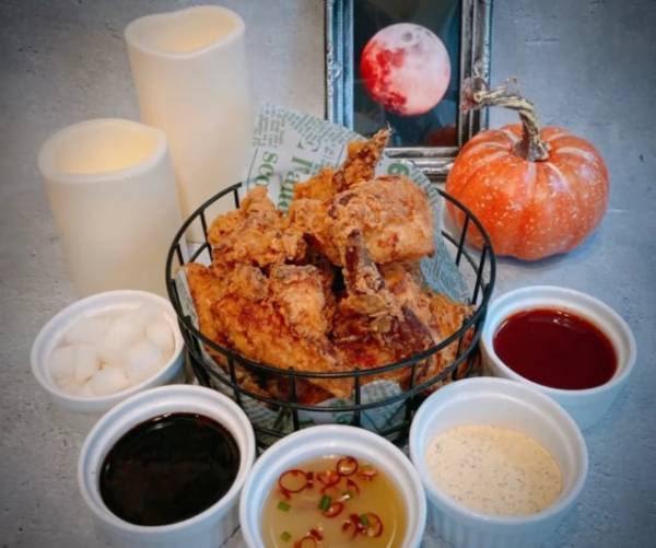 韓国チキン専門店【チキンストリート渋谷店】10月17日（月）より2週間限定でハロウィンBOXを販売！
