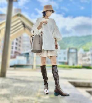 袖のボリュームがかわいすぎる♡秋の主役級「大人っぽシンプルブラウス」にときめく