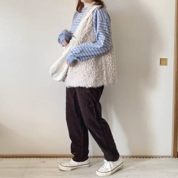 1枚は絶対欲しい！秋冬大活躍間違いなしのファーベスト着回しコーデ♡