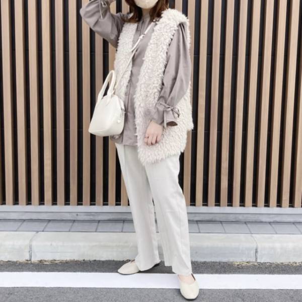 1枚は絶対欲しい！秋冬大活躍間違いなしのファーベスト着回しコーデ♡