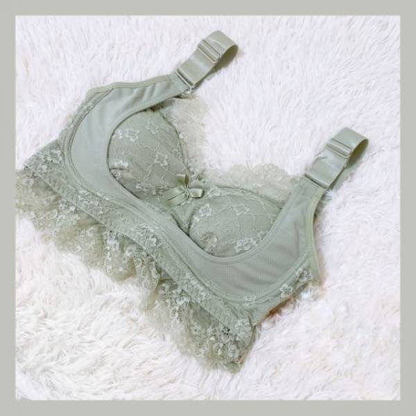 着けるだけでボリューム上向き実感♡【エアリーナイトブラ】