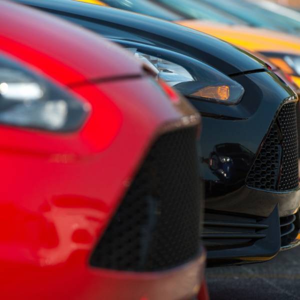 仕事を終えて帰宅すると…『見知らぬ車』が我が家の駐車場に…？⇒警察に相談した結果