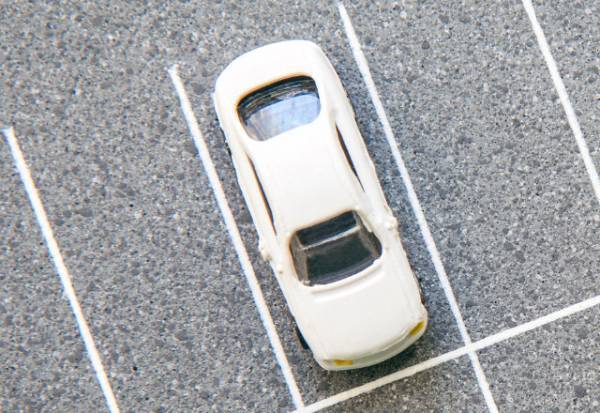 私「無断駐車はやめてください」犯人「なによ偉そうに」マイホームの駐車場に『見知らぬ外車』が止まってる！？⇒その後、謝罪代わりの態度に絶句！？