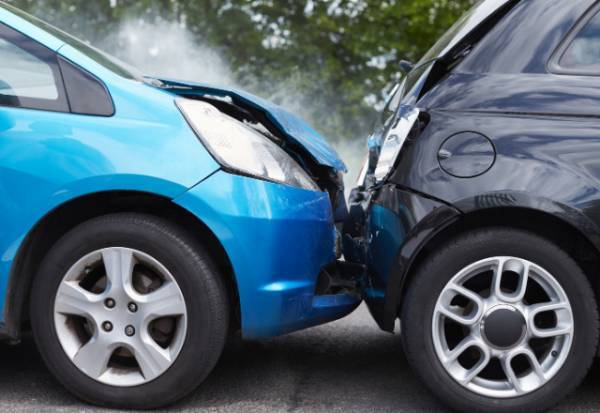 社用車で『煽り運転』をして衝突事故！？⇒反省して、もう一度社用車を貰った結果…まさかの展開に