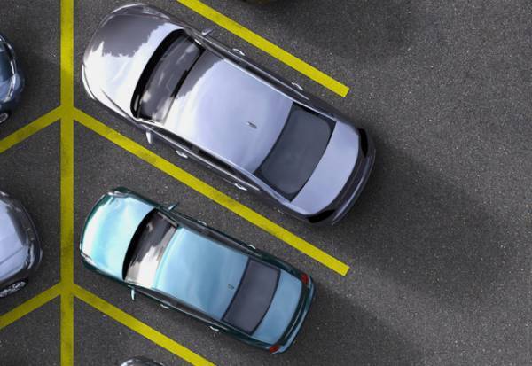 『見知らぬ車』が自宅の駐車場に…？待機していると、犯人「あっこんにちは～！！」⇒まさかの事態に絶句！？