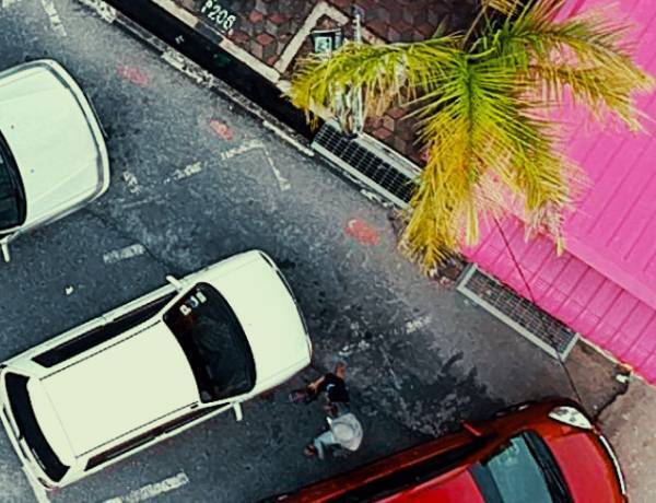 『無断駐車』を警察に通報…私「立ち退いてください」犯人「だから無理」→しかしその後、犯人は”痛い目”を見ることに！？