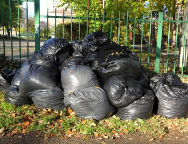 マンションのゴミの山から”悲鳴”が…正体はまさかの『夫』…！？⇒そうなった理由に仰天！！