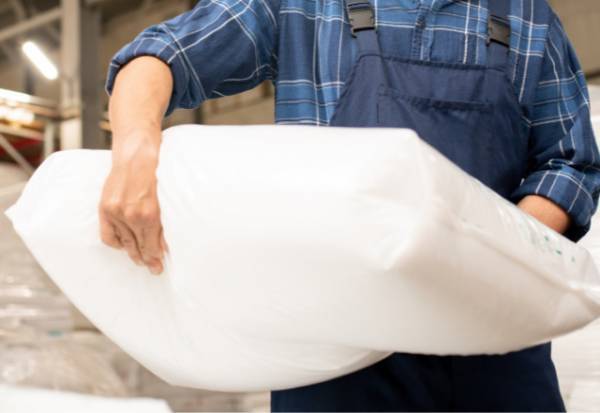 仕事中…重い荷物を運んだ結果…⇒『救急搬送＆入院』する事態に！？