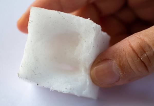 メラミンスポンジで掃除するのちょっとまって…！【使用NGな場所4選】