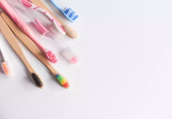 【歯ブラシ】正しい洗い方をしないと雑菌まみれに…？　清潔な使用方法まとめ