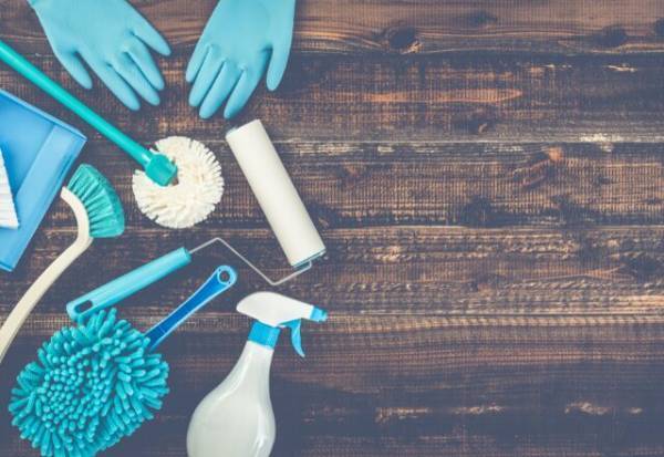 使い終わった『ストッキング』捨てるのちょっと待って！掃除に使える裏ワザ4選！　