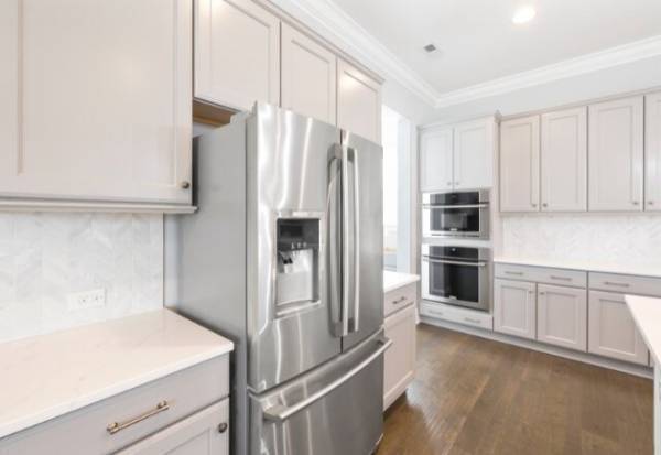 キッチンを有効活用！【収納術】デッドスペースを収納スペースに！