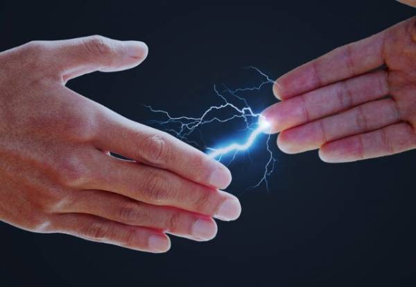 地味に痛い『静電気』の予防方法