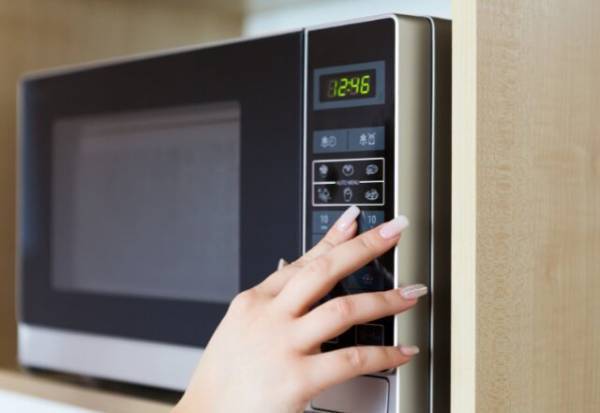 自宅の電子レンジのワット数と、温めたい食品の指定のワット数が『違うとき』の計算式