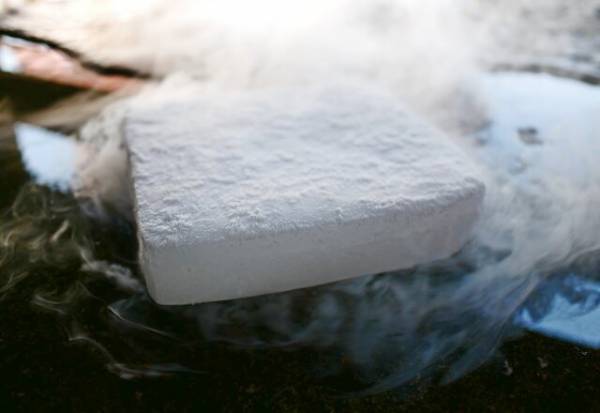 ドライアイスの正しい処分方法について知っておこう！