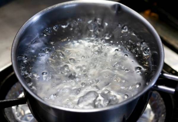 『お湯』を使った消毒法知ってる？【煮沸消毒】の効果と注意点を解説！