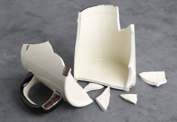 陶器が割れた…捨てる前に対処法を考えてみよう！