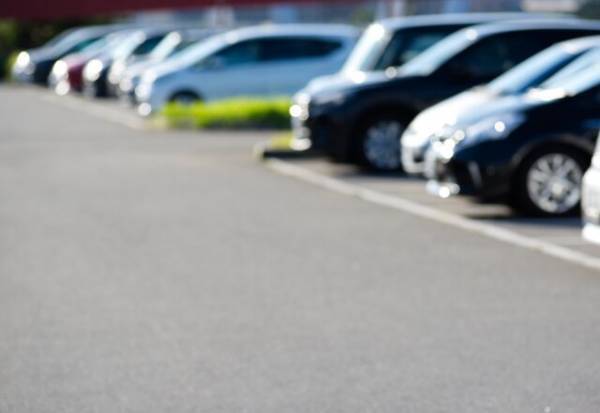 コンビニ店長「無断駐車は困るんですが…」男「別にいいだろ」⇒しかし、店長から反撃を受け…男「は？」