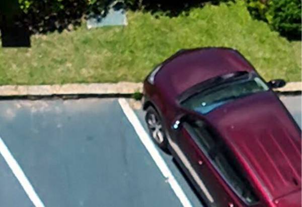 玄関を開けると『見知らぬ車』が…無断駐車の犯人に理由を聞くと「だって…」まさかの言い訳に→私「は？」