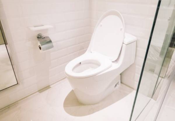 すっきり…【トイレの黄ばみ】落とす方法！