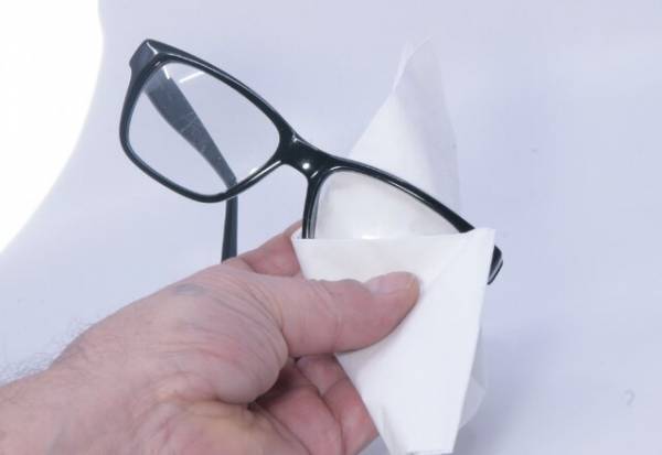 実はメガネにも使える！『中性洗剤』の意外な使用方法！