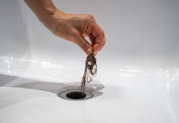 【イヤな抜け毛掃除のコツ！】タイミングを意識して上手にきれいに！