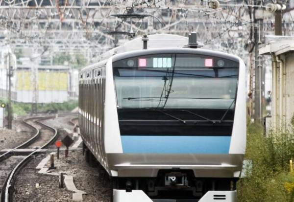 体調を崩し『優先席』に座る学生に…女性「起きなさいよ！」⇒学生「え…？」まさかの事態に発展！？