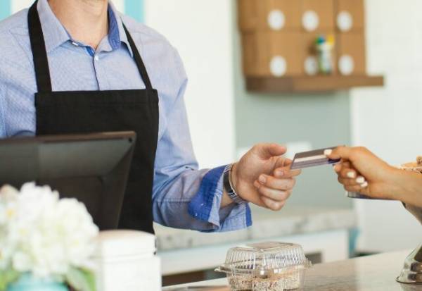 人気店の”個室”を確保するも…→入店直後、店員「12000円です」客「は？」