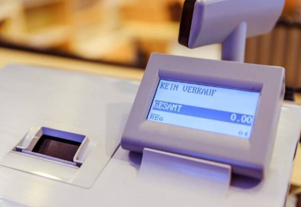 店内で『怒鳴る』クレーマー…店員「この商品は取り扱ってないです」クレーマーの返答を聞いて⇒店員「かしこまりました」