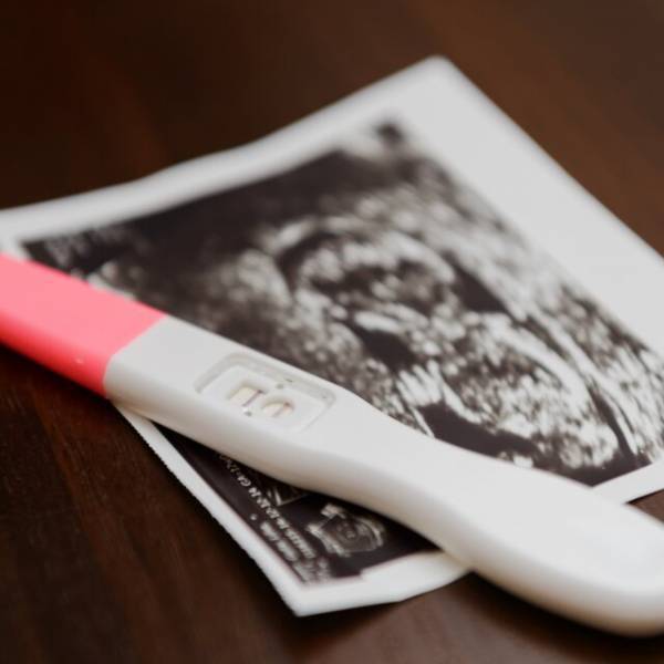 妻「妊娠したの！」夫「本当に俺の子？」夫の態度に違和感。しかし2週間後⇒妻「じゃあDNA鑑定するね」夫「やっぱしなくていい」