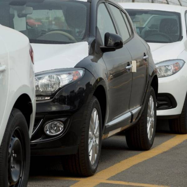 車屋で…「子どものことも考えると…」「必要ありません」購入する気がない客に違和感。次の瞬間⇒客が放った【一言】に店員「お客様…？」