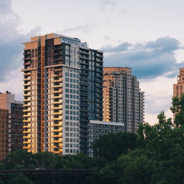 マンションの契約後…不動産屋「やっぱり契約はナシで」私「な、なんで…」勝手に『契約破棄』した不動産屋⇒まさかの理由に愕然！！