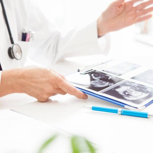 夜中に子どもが40度の発熱…病院で告げられた”診断結果”に安堵するも⇒医師「大丈夫ですか！？」次の瞬間、母の様子を見た病院はパニックに