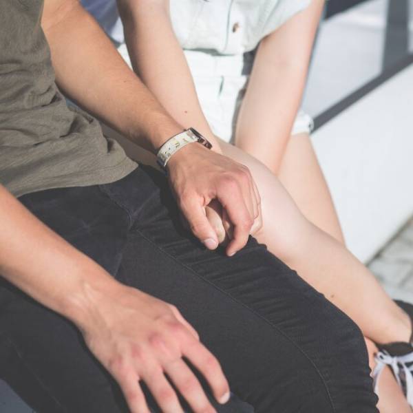 浮気相手「奥さん大丈夫なの？」夫「妻は忙しいから」直後、”予想外の人物”に出くわし…夫「え！？」