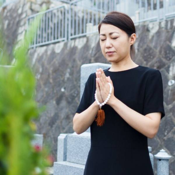 海外旅行の前日に父が急逝…妻「お父さんが亡くなったの。葬儀の場所だけど…」しかし夫の返答に⇒妻「え？」