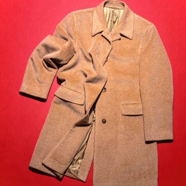 仕事帰りの夫…上着から出てきた『1枚の紙』に違和感…「あーごめんごめん」夫の反応を見て確信！