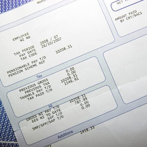 【給与明細に違和感】上司「気のせいだろ」しかし、明らかに減っている給料。直後、上司が放った”一言”に「そんな…」