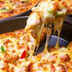 『宅配ピザ』にハマり…”1枚2千キロカロリー”のピザを『毎日3枚』食べ続けた結果⇒身体の異変にゾッ…