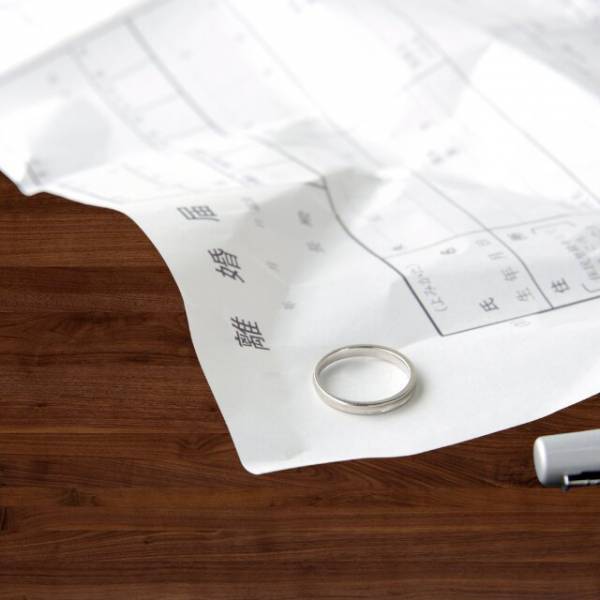 結婚3年目…夫「幼なじみと結婚する」妻「なっ…」そのまま離婚が決定したが…半年後→「助けてくれ」元夫から”SOS”で形勢逆転！？