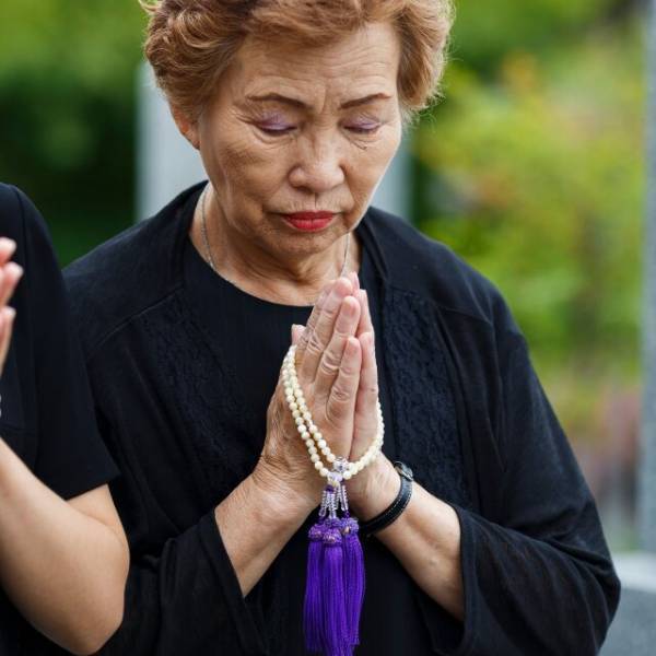 義母「義父が亡くなったのよ！？早く来なさい！」嫁「行きません」断固拒否する嫁…⇒その”まさかの理由”に…義母「へ？」