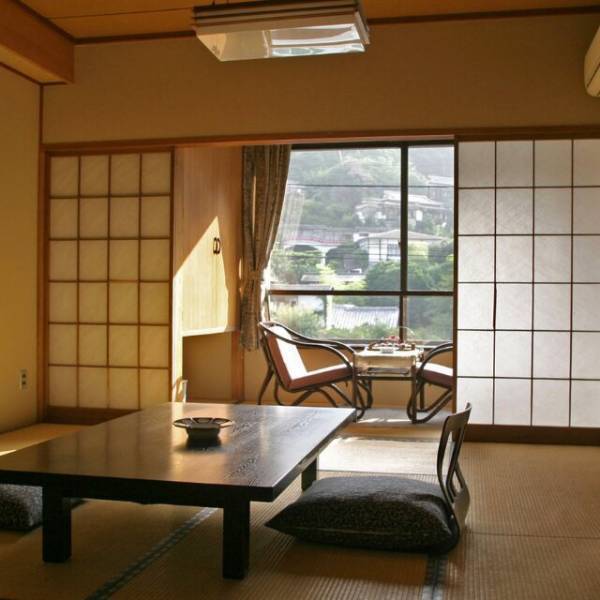 夫抜きで豪遊する妻と義母「ここの旅館に行きたい！」夫「予約しておきました」しかし旅行中に⇒夫「カード利用停止したから」妻「へ？」