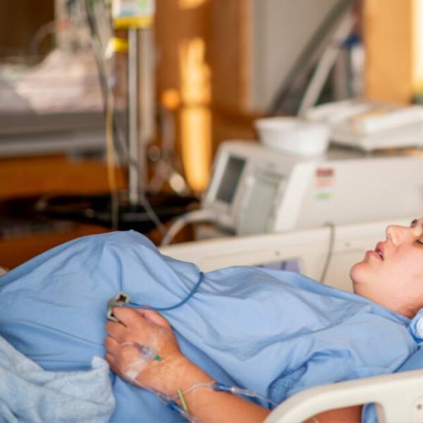 妻「今日は早く帰れない？産まれるかも」夫「帝王切開だって言ってたよね？」⇒その後『夫の返答』に妻「あなた今何歳？」