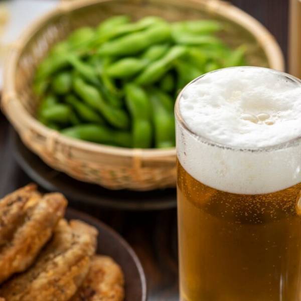 居酒屋で…客「10分も待ってんだぞ！」「おせぇんだよ！」暴言を吐く男…しかし⇒”1組の夫婦”の来店により顔色が一変！